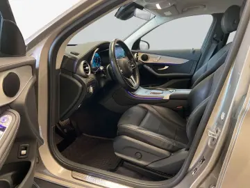 MERCEDES-BENZ GLC 200 4M Exclusive Night Wide Distro…