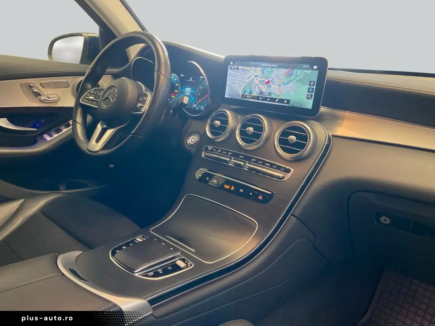 MERCEDES-BENZ GLC 200 4M Exclusive Night Wide Distro&hellip;
