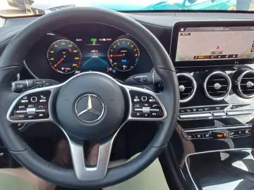 MERCEDES-BENZ GLC 300e 4Matic-Klimaaut-Navi-360 -18 …