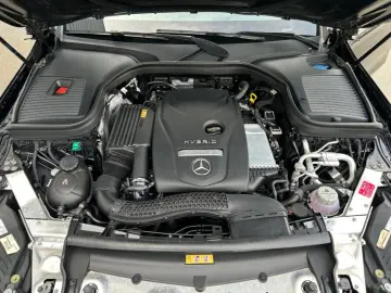 MERCEDES-BENZ GLC 300 e 4M AMG 19'' LED 36…