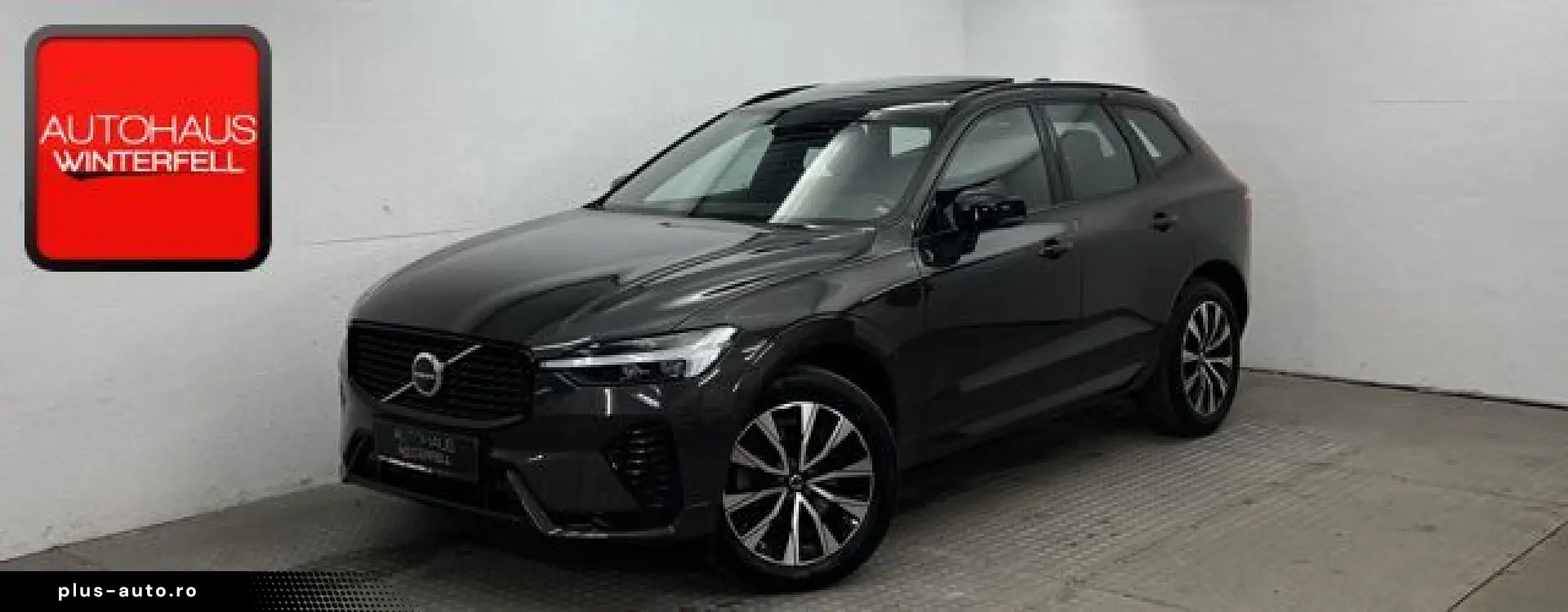 VOLVO XC60 B5 AWD PLUS DARK PANO GOOGLE MEMO KRISTALL
