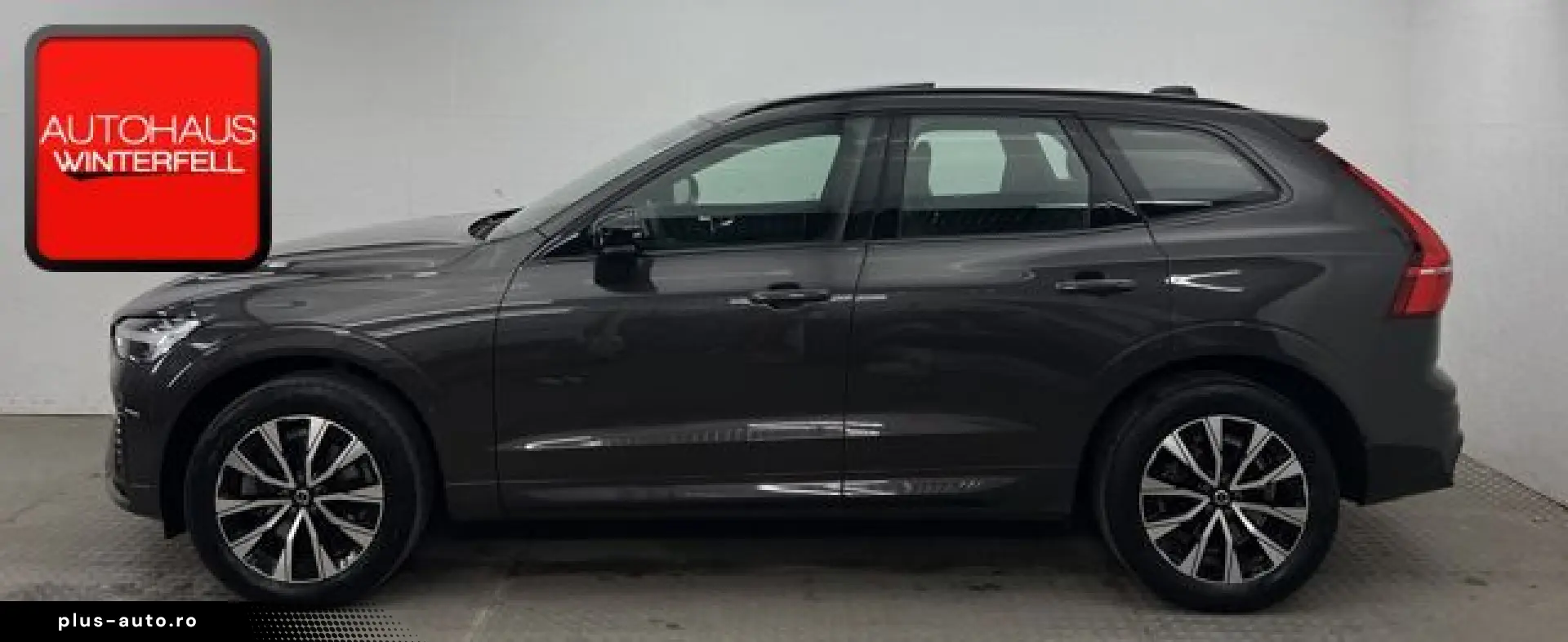 VOLVO XC60 B5 AWD PLUS DARK PANO GOOGLE MEMO KRISTALL