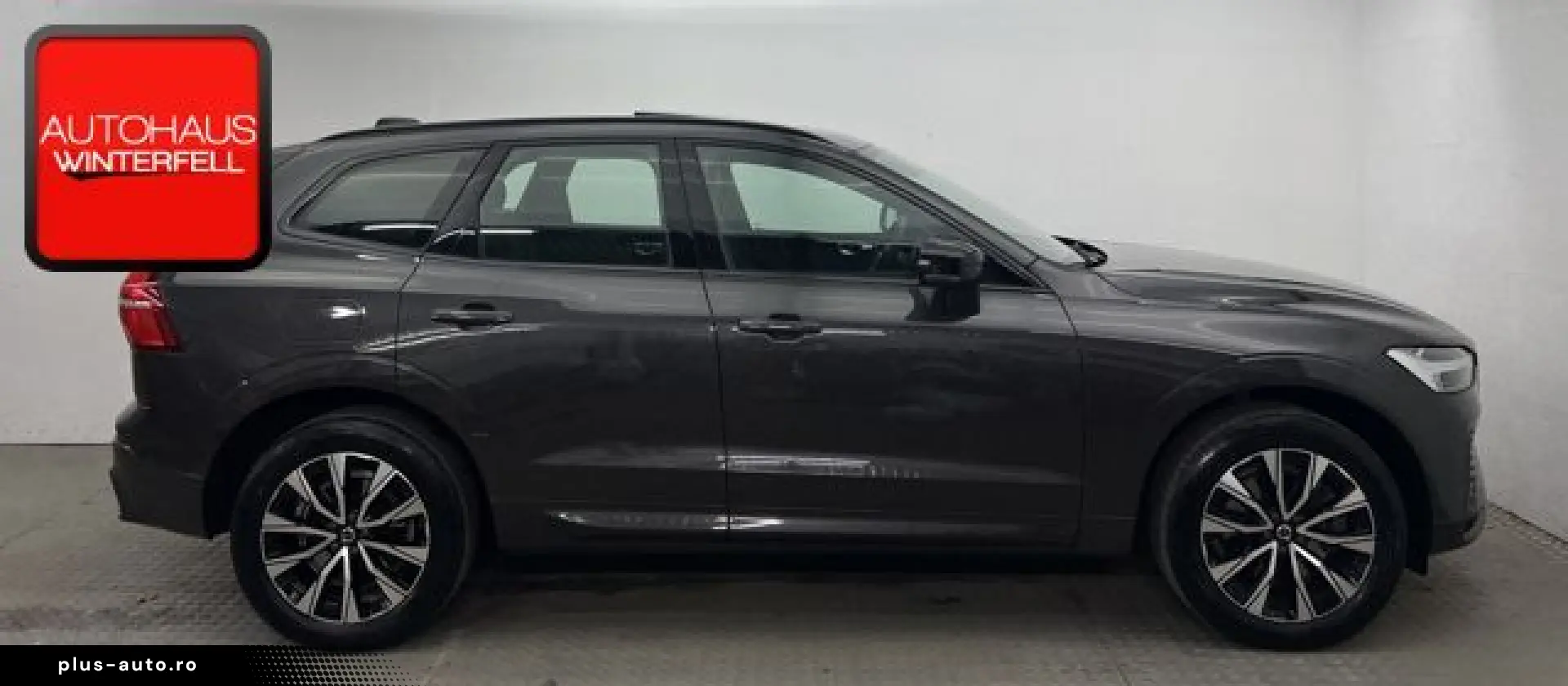 VOLVO XC60 B5 AWD PLUS DARK PANO GOOGLE MEMO KRISTALL