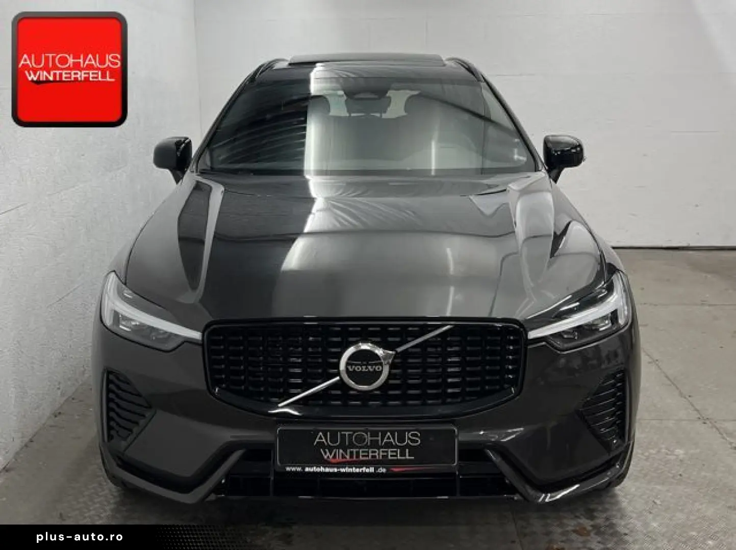 VOLVO XC60 B5 AWD PLUS DARK PANO GOOGLE MEMO KRISTALL