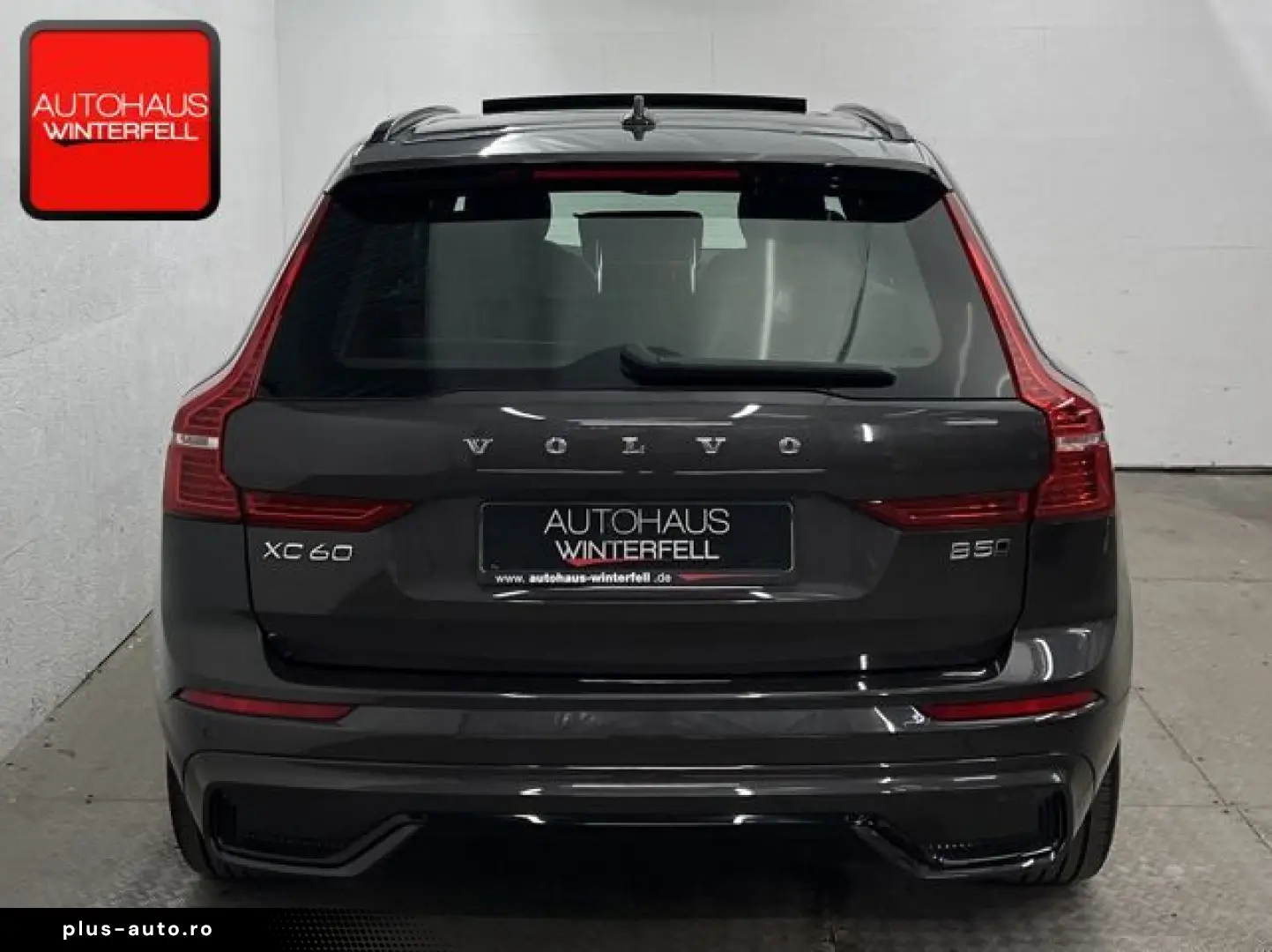 VOLVO XC60 B5 AWD PLUS DARK PANO GOOGLE MEMO KRISTALL