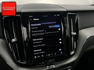 VOLVO XC60 B5 AWD PLUS DARK PANO GOOGLE MEMO KRISTALL
