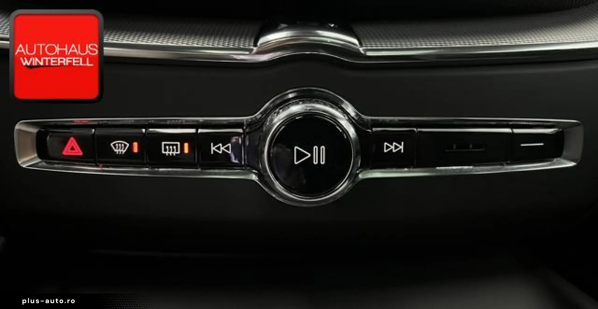 VOLVO XC60 B5 AWD PLUS DARK PANO GOOGLE MEMO KRISTALL