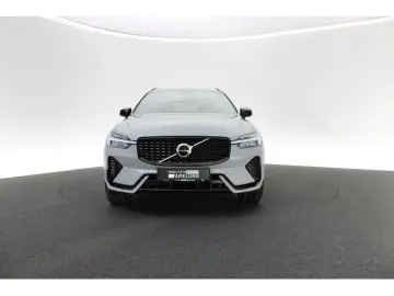 VOLVO XC60 B5 AWD Plus Dark FACEL. LED KAMERA H K PANO