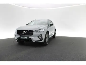 VOLVO XC60 B5 AWD Plus Dark FACEL. LED KAMERA H K PANO
