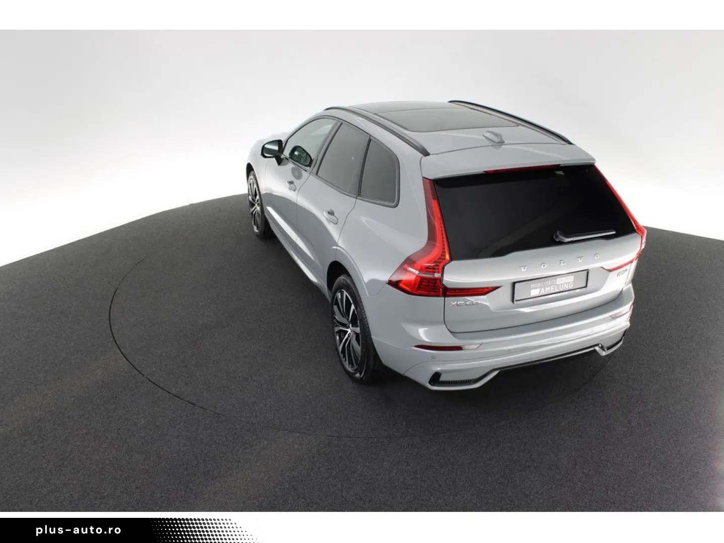 VOLVO XC60 B5 AWD Plus Dark FACEL. LED KAMERA H K PANO