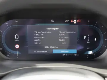 VOLVO XC60 B5 AWD Plus Dark FACEL. LED KAMERA H K PANO
