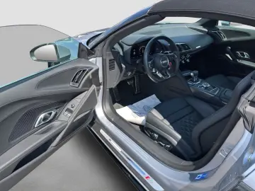 AUDI R8 Spyder V10 performance RWD S tronic