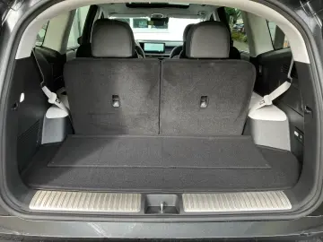 Hyundai IONIQ 9 UNIQ 110 kWh AWD (6 Locuri)