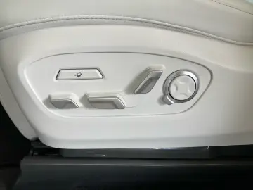 Hyundai IONIQ 9 UNIQ 110 kWh AWD (6 Locuri)