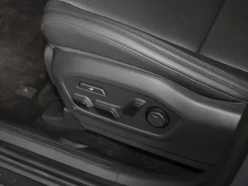 Hyundai Santa Fe Hybrid 4WD Blackline PANO