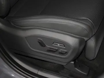 Hyundai Santa Fe Hybrid 4WD Blackline PANO