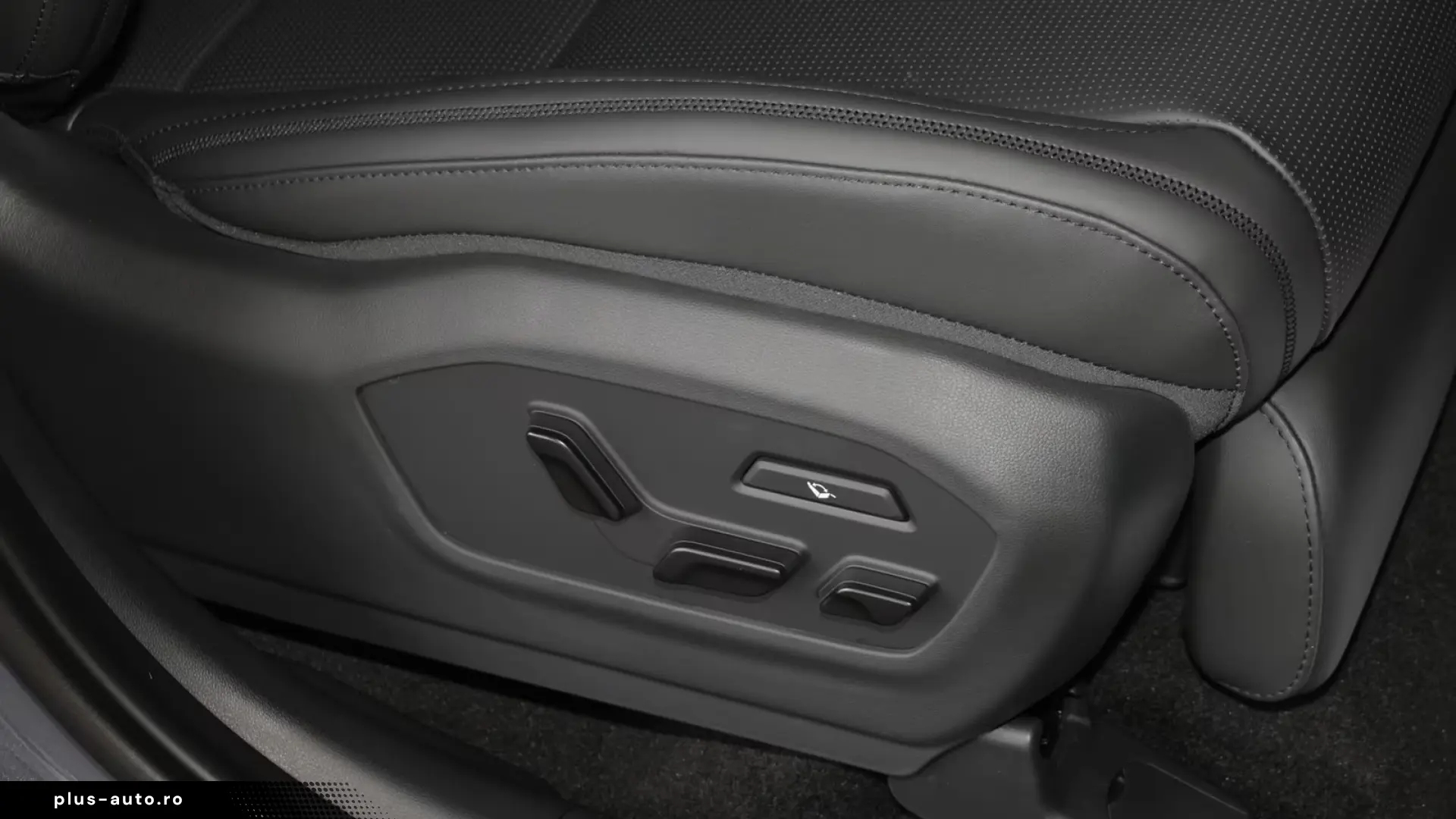 Hyundai Santa Fe Hybrid 4WD Blackline PANO