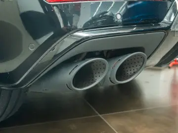 LAMBORGHINI Urus SE   MY25   Akrapovic   PPF   Pano