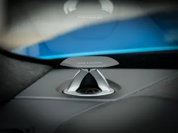 LAMBORGHINI Urus SE Blu Uranus  Panoramic Roof