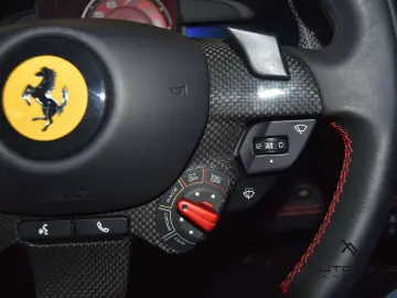 FERRARI F8 Tributo RACINGSEATS LIFT CARBON PASSENGERDISP