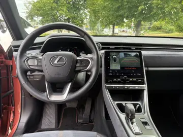 LEXUS LBX Cool  Safe & Sound Paket