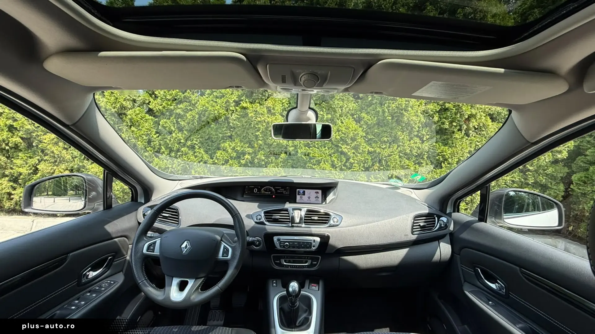 Renault Grand Scenic III Bose edition 1.6dci 130 CP