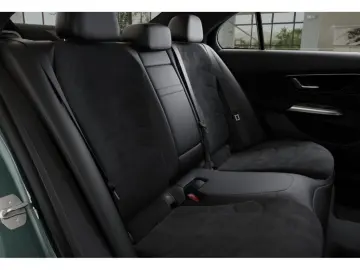 MERCEDES-BENZ E 450 d 4M AMG Pano Digital