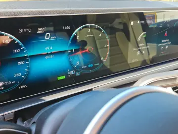 MERCEDES-BENZ GLE 300 d 4Matic AMG Styling Pano 360  21