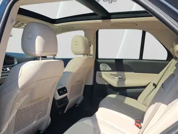 MERCEDES-BENZ GLE 300 d 4Matic AMG Styling Pano 360  21