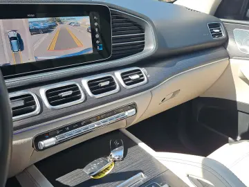 MERCEDES-BENZ GLE 300 d 4Matic AMG Styling Pano 360  21