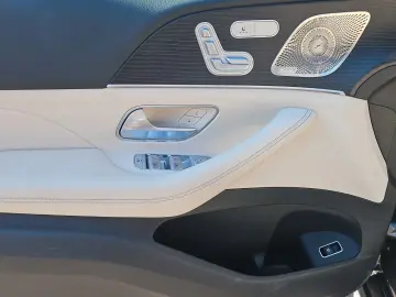 MERCEDES-BENZ GLE 300 d 4Matic AMG Styling Pano 360  21
