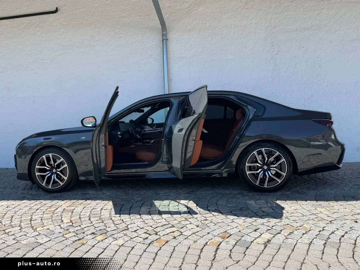 BMW 740d xDr.  M SPORT Theater LOUNGE SEAT 2025 SKY