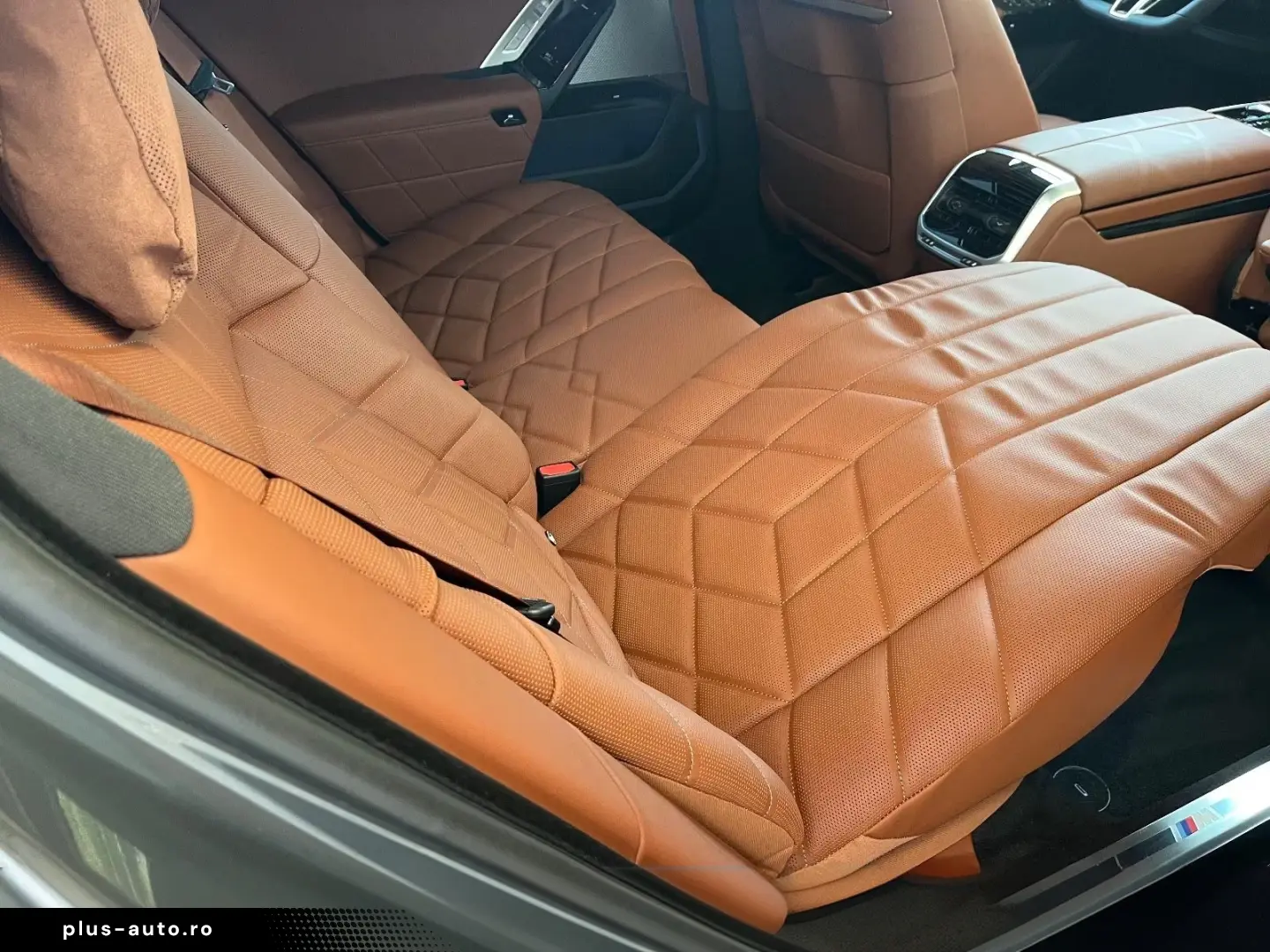 BMW 740d xDr.  M SPORT Theater LOUNGE SEAT 2025 SKY