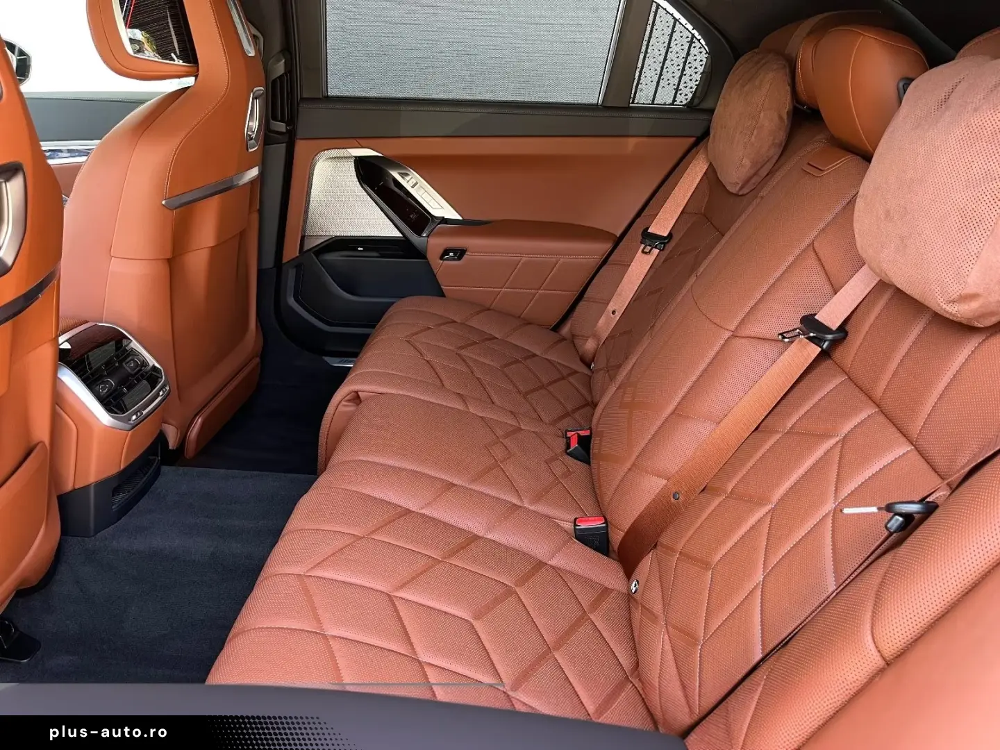 BMW 740d xDr.  M SPORT Theater LOUNGE SEAT 2025 SKY