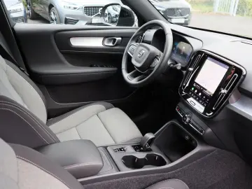 VOLVO XC40 B3 (B) Core NP  48.190 -  WINTER-P GJR