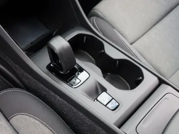 VOLVO XC40 B3 (B) Core NP  48.190 -  WINTER-P GJR