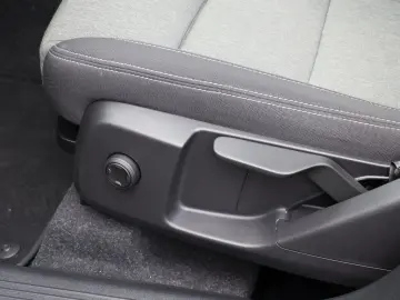 VOLVO XC40 B3 (B) Core NP  48.190 -  WINTER-P GJR