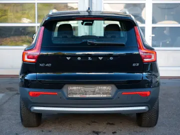 VOLVO XC40 B3 Core 2WD LEDER NAVI CAM LED ACC KEYLESS