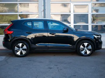 VOLVO XC40 B3 Core 2WD LEDER NAVI CAM LED ACC KEYLESS