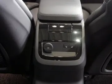 VOLVO S90 T8 Ultimate Dark AWD SHZ B&W HUD STANDHZ LED