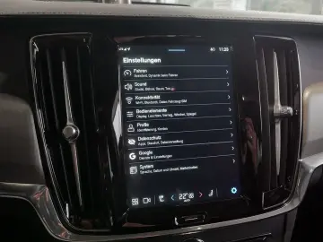 VOLVO S90 T8 Ultimate Dark AWD SHZ B&W HUD STANDHZ LED