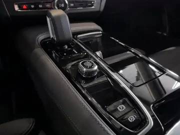 VOLVO S90 T8 Ultimate Dark AWD SHZ B&W HUD STANDHZ LED