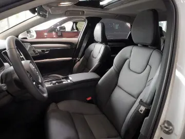 VOLVO S90 T8 Ultimate Dark AWD SHZ B&W HUD STANDHZ LED