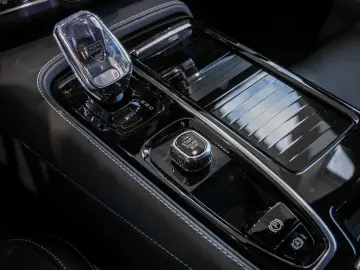VOLVO S90 T8 AWD Ultimate Dark Recharge 360  ACC Pano
