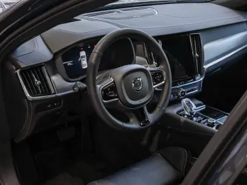 VOLVO S90 T8 AWD Ultimate Dark Recharge 360  ACC Pano