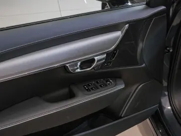 VOLVO S90 T8 AWD Ultimate Dark Recharge 360  ACC Pano