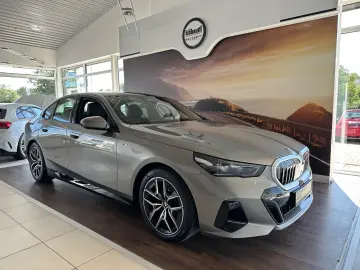 BMW 520 d xDrive M Sport Bowers Wilkens Pano Standh