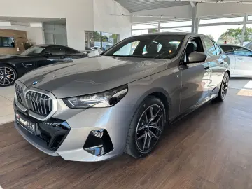 BMW 520 d xDrive M Sport Bowers Wilkens Pano Standh