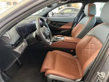 BMW 520 d xDrive M Sport Bowers Wilkens Pano Standh
