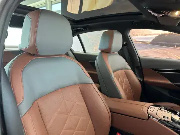 BMW 520 d xDrive M Sport Bowers Wilkens Pano Standh